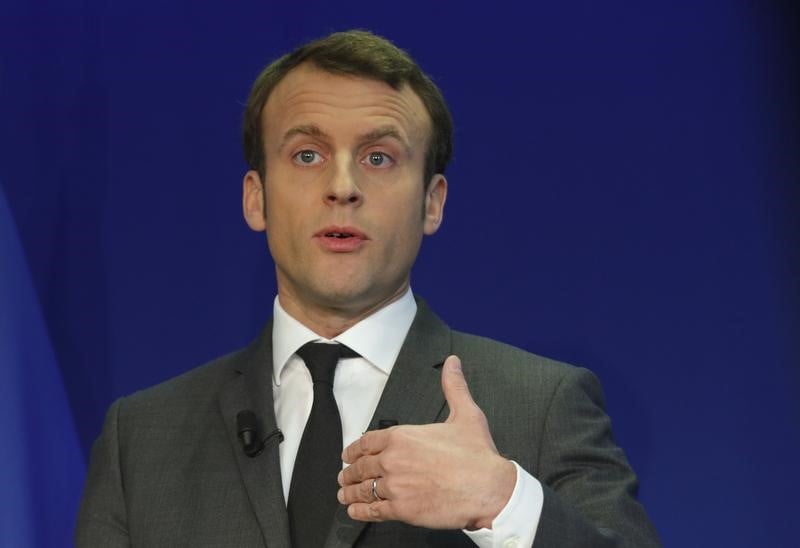 Le ps rejete a gauche par macron