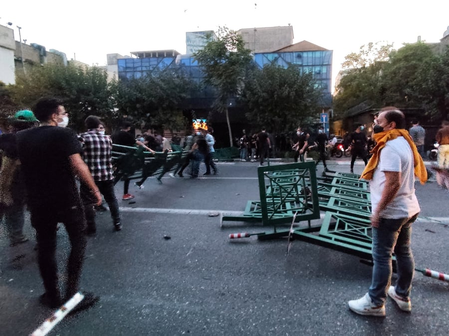 Photo de fichier : manifestation a teheran apres la mort de mahsa amini, une femme decedee apres avoir ete arretee par la "police de la moralite" de la republique islamique.