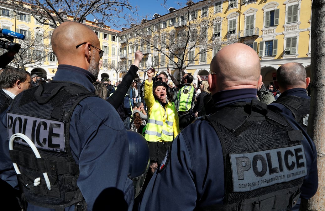 Des rassemblements de "gilets jaunes" sous surveillance