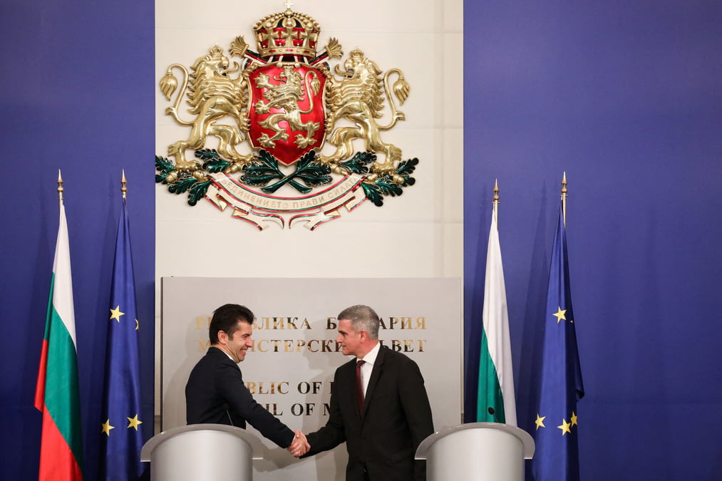 Bulgarie: le centriste kiril petkov elu premier ministre