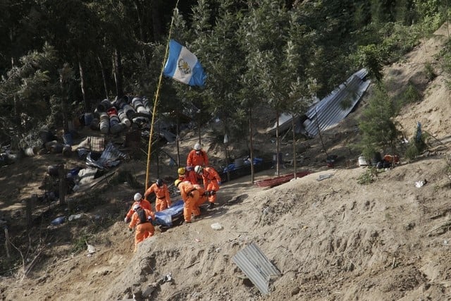 Le glissement de terrain au guatemala a fait au moins 253 morts