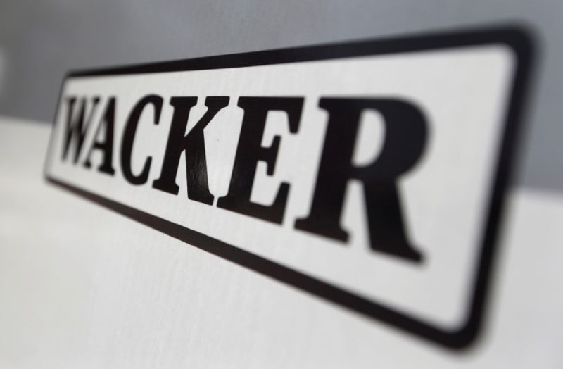 Wacker chemie voit son benefice stagner