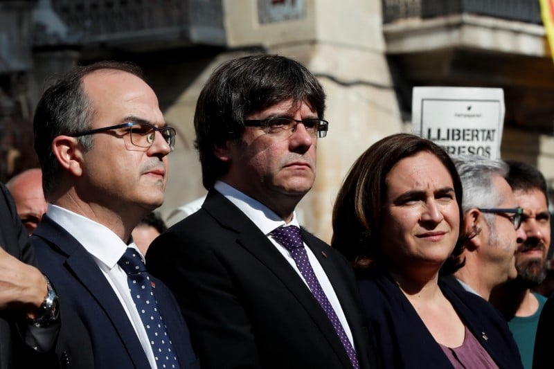 Pas de clarification de puigdemont a l'expiration de l'ultimatum de madrid