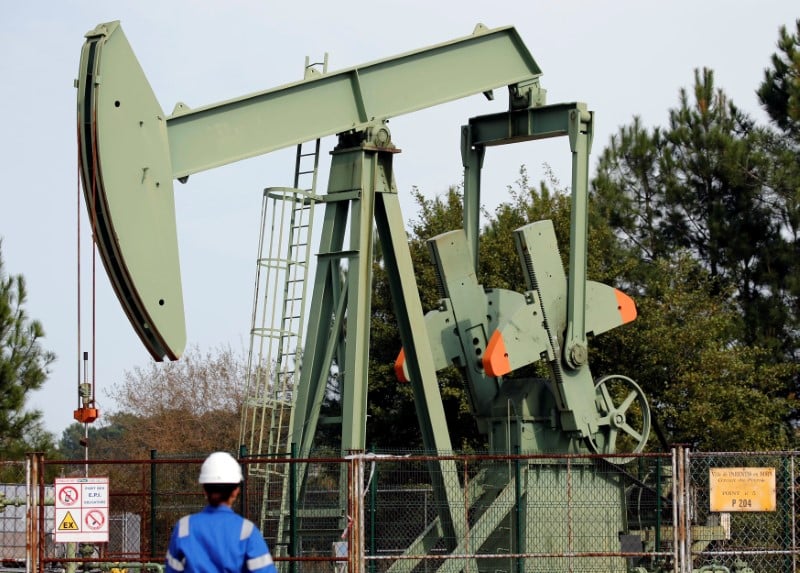La france, premier pays a programmer la fin des hydrocarbures