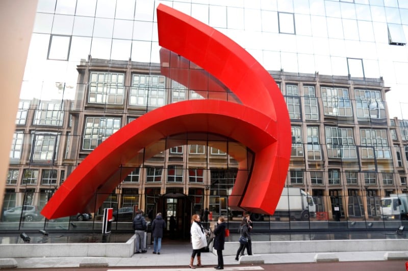Socgen penalise au 1er trimestre par la bfi, stable dans la banque de detail