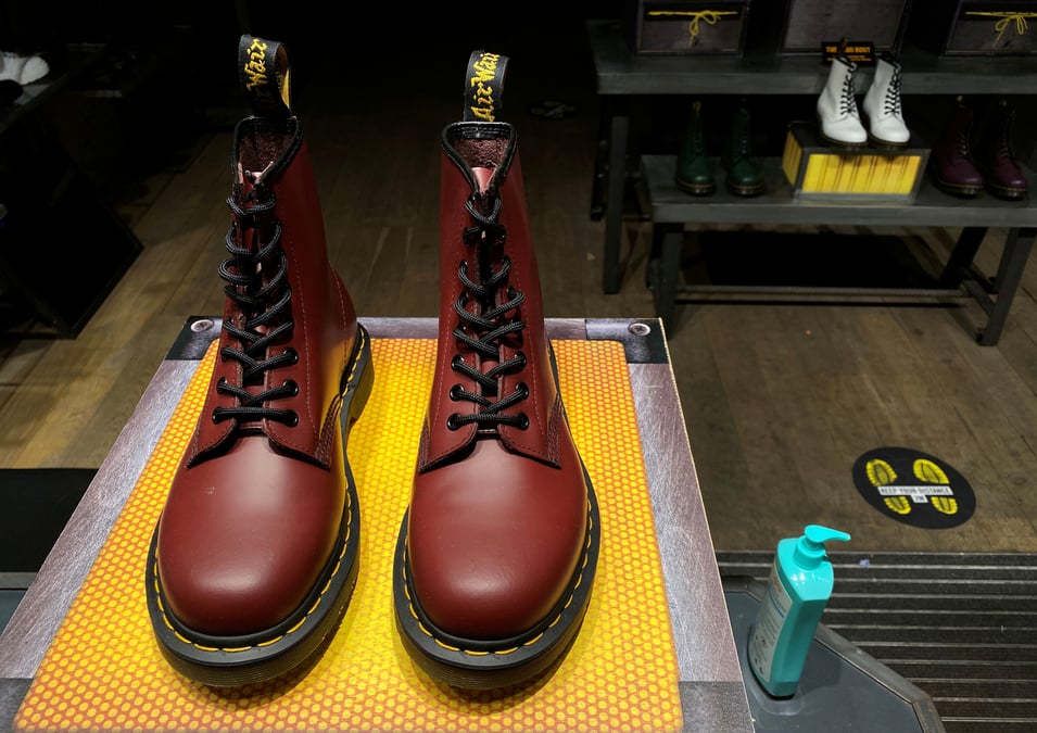 L'entree en bourse de dr. martens devrait rapporter £1,3 milliard