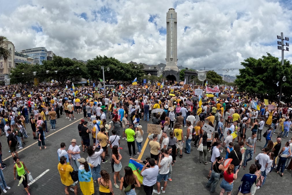 Manifestation pour le changement du modele touristique aux iles canaries