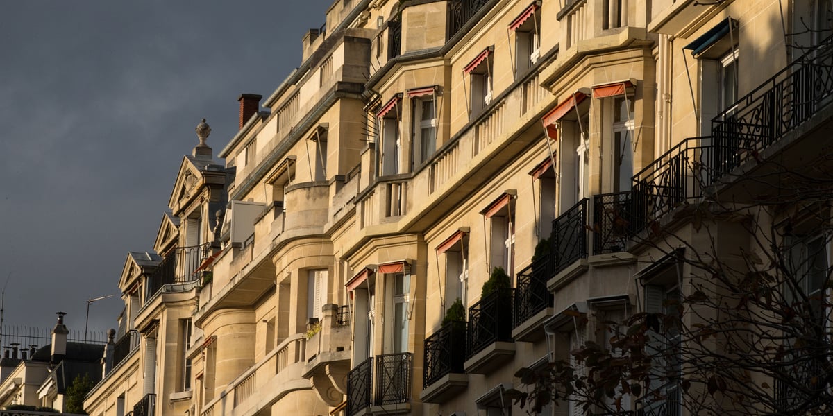 Sur un an, les prix ont en revanche reculé, pour le cinquième trimestre consécutif (-3,9%).