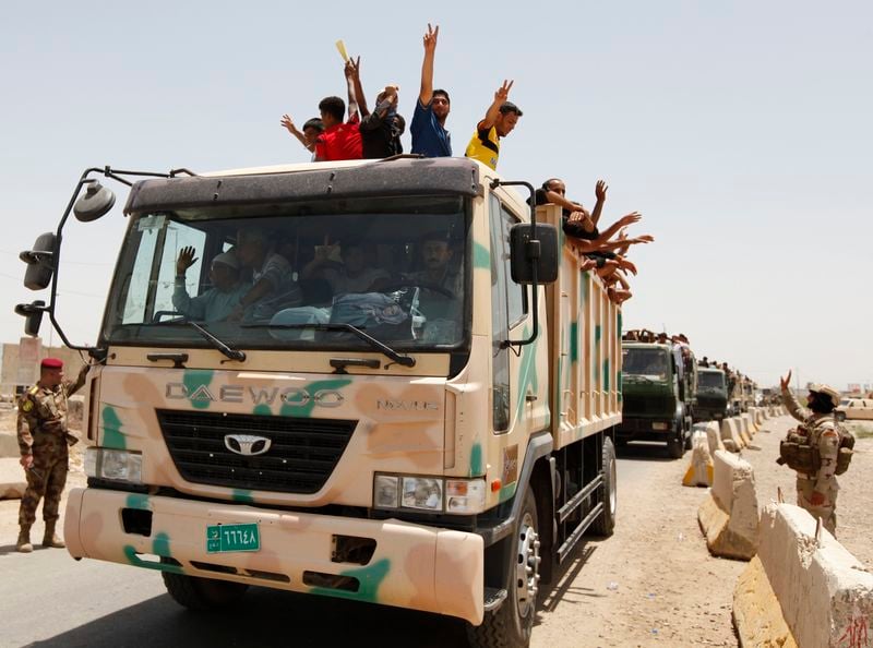 L'aviation irakienne bombarde les djihadistes à Mossoul