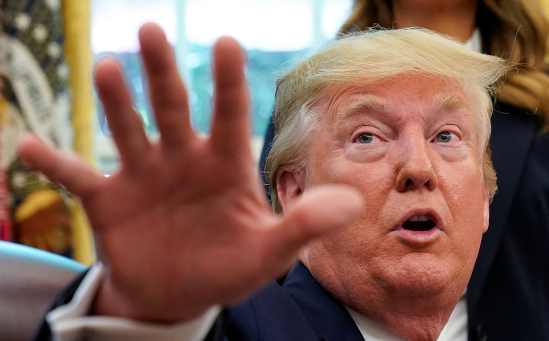 Donald trump prend ses distances avec les slogans "renvoyez-la"
