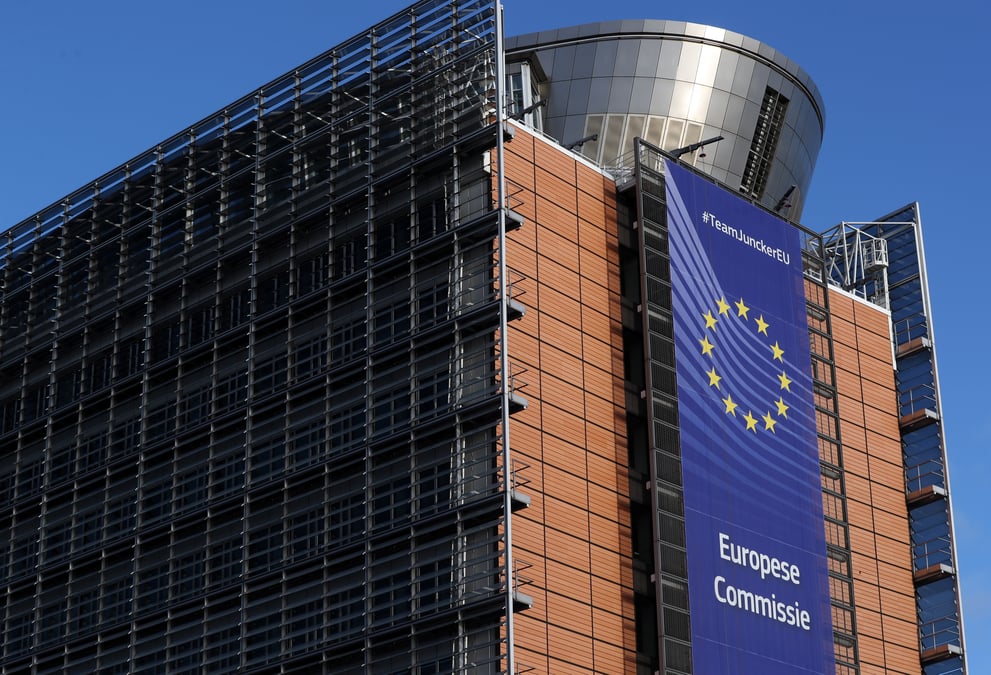 La commission assure que l'ue restera unie face aux usa