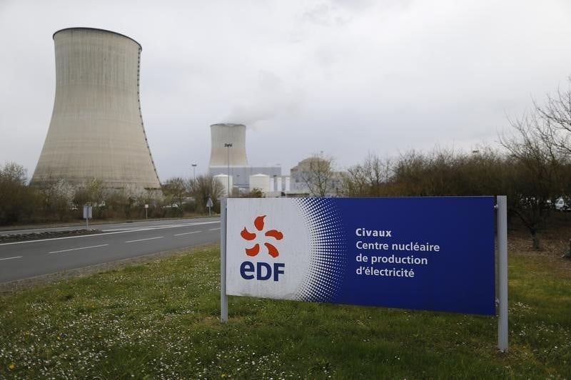 Edf abaisse son objectif de production nucleaire