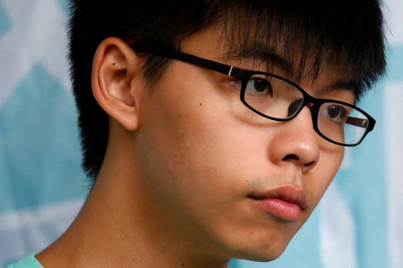 Des militants democrates relaches a hong kong