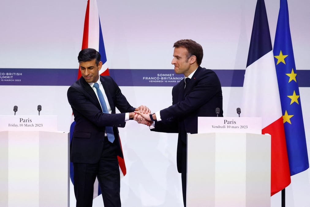 Le president francais emmanuel macron et le premier ministre britannique rishi sunak lors d'une conference de presse conjointe