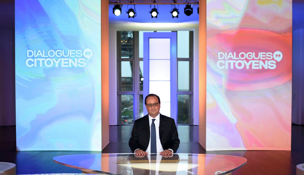 Francois hollande defend son bilan 