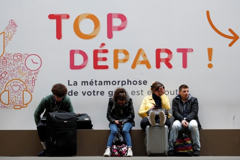 Pas de retour a la normale avant jeudi a montparnasse