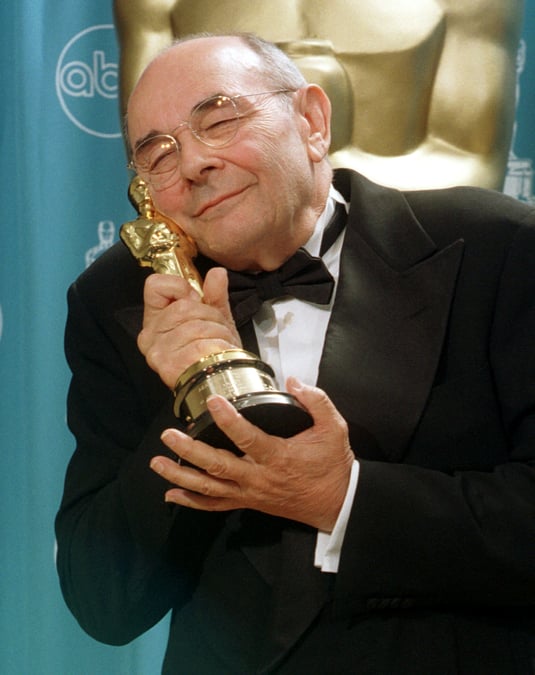 Mort de stanley donen, realisateur de "chantons sous la pluie"