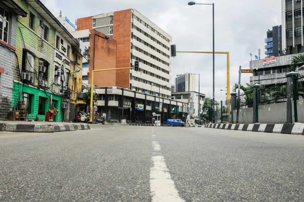 Lagos mise a l'arret par le coronavirus