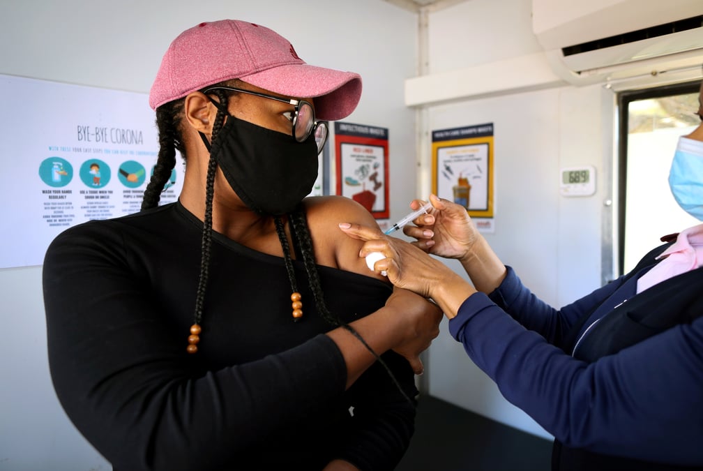 Moins de 3,5% d'africains vaccines contre le covid-19, selon cdc en afrique