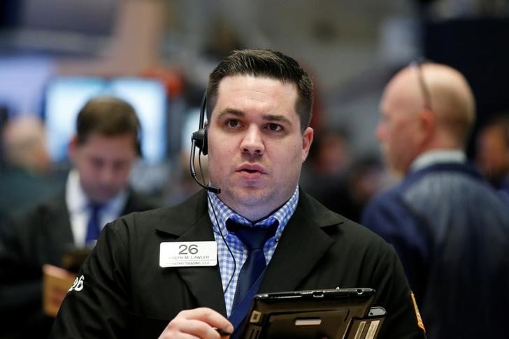 Wall street termine sur une note irreguliere