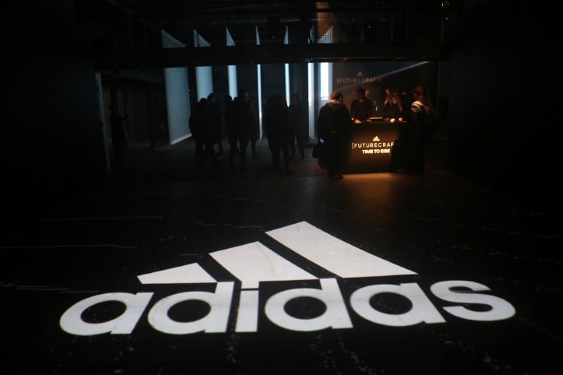 Adidas voit sa marge se stabiliser en chine et augmenter aux usa