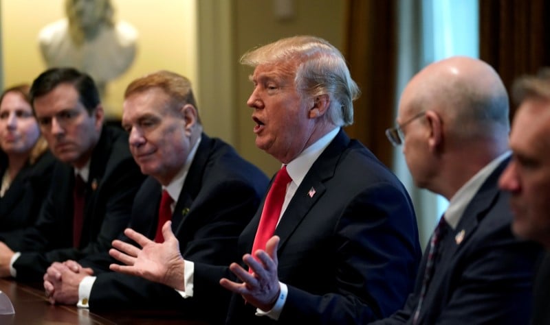 Des elus democrates saluent l'annonce de trump sur les tarifs douaniers