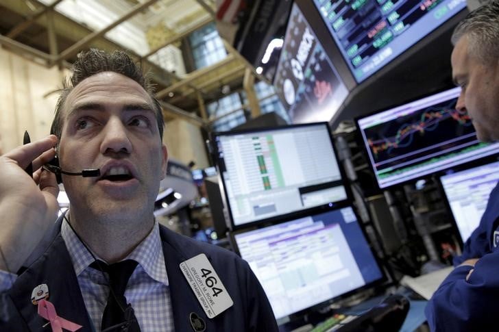 Wall street a l'affut d'indications sur les taux de la fed