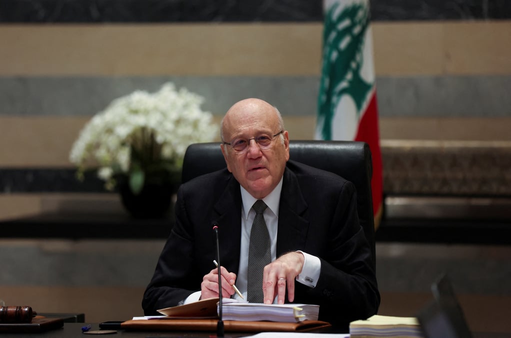 Le Premier ministre libanais demande à l'UE « d'aider les personnes déplacées pour les encourager à rentrer volontairement ».