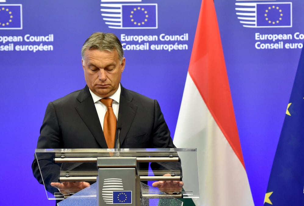 Viktor orban defend l'erection d'une cloture entre la hongrie et la serbie