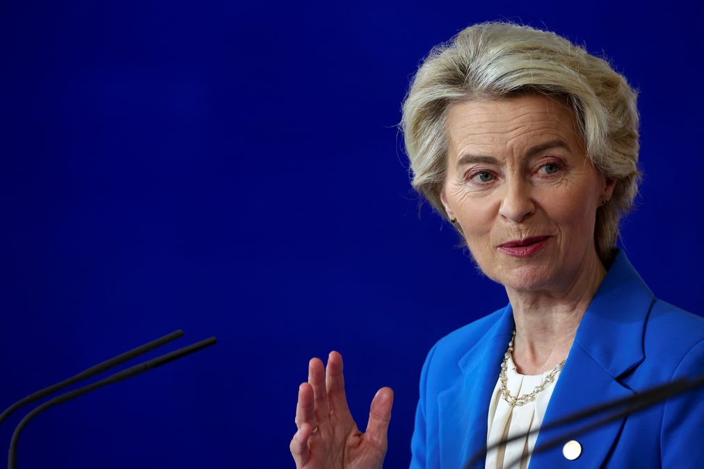 Ursula von der leyen, lors d'une conference de presse a berlin