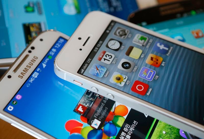 Samsung et Apple enterrent la hache de guerre, hors Etats-Unis