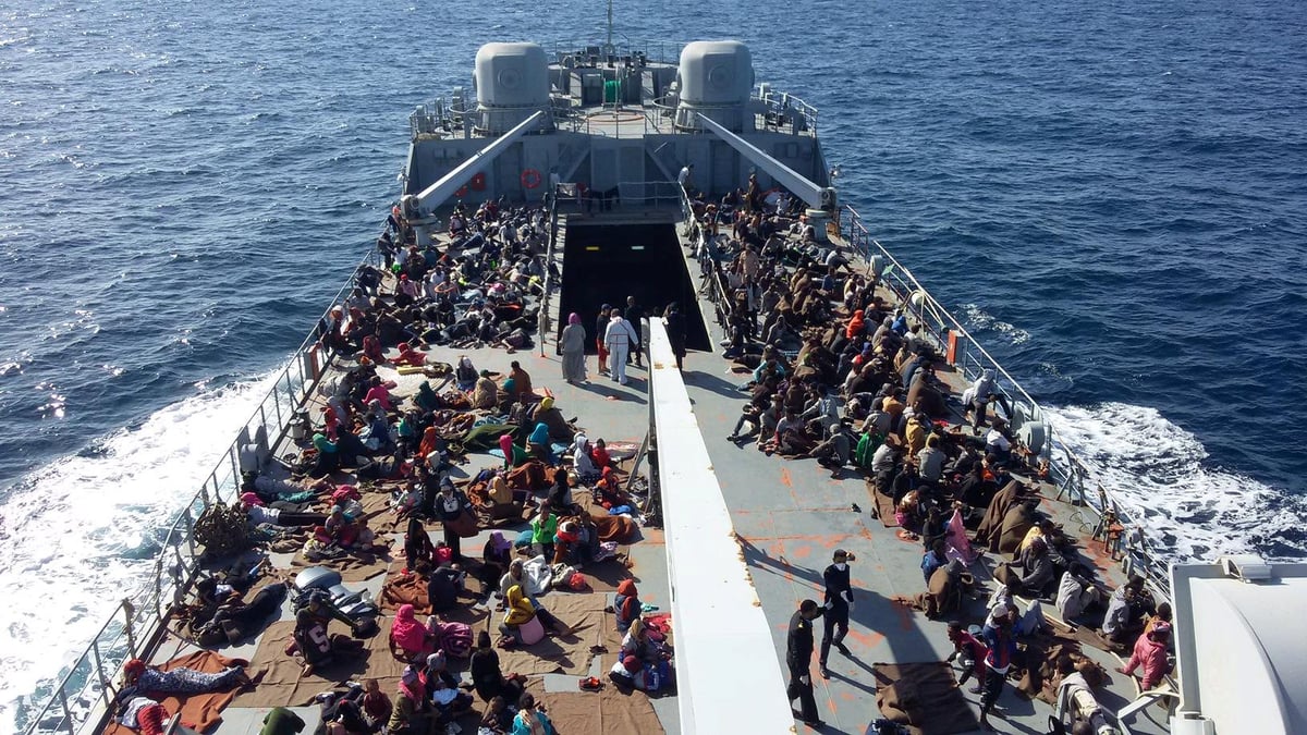 Le naufrage d'un bateau de migrants fait 31 morts pres de la libye