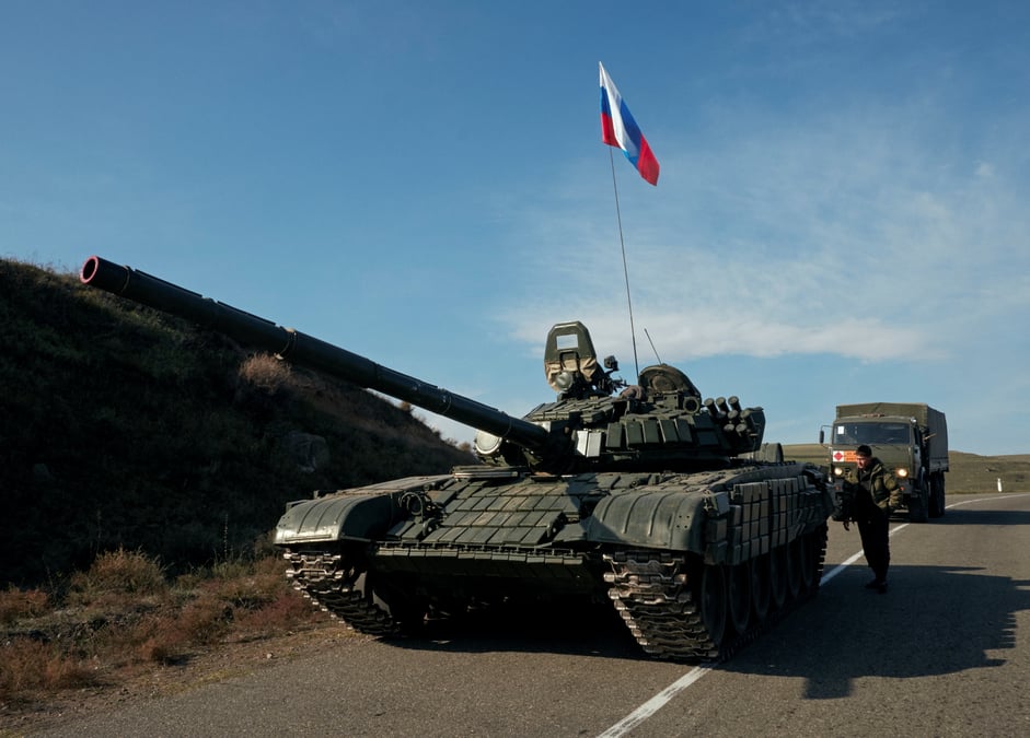 Haut-karabakh: paris analyse le cessez-le feu, soutient l'armenie