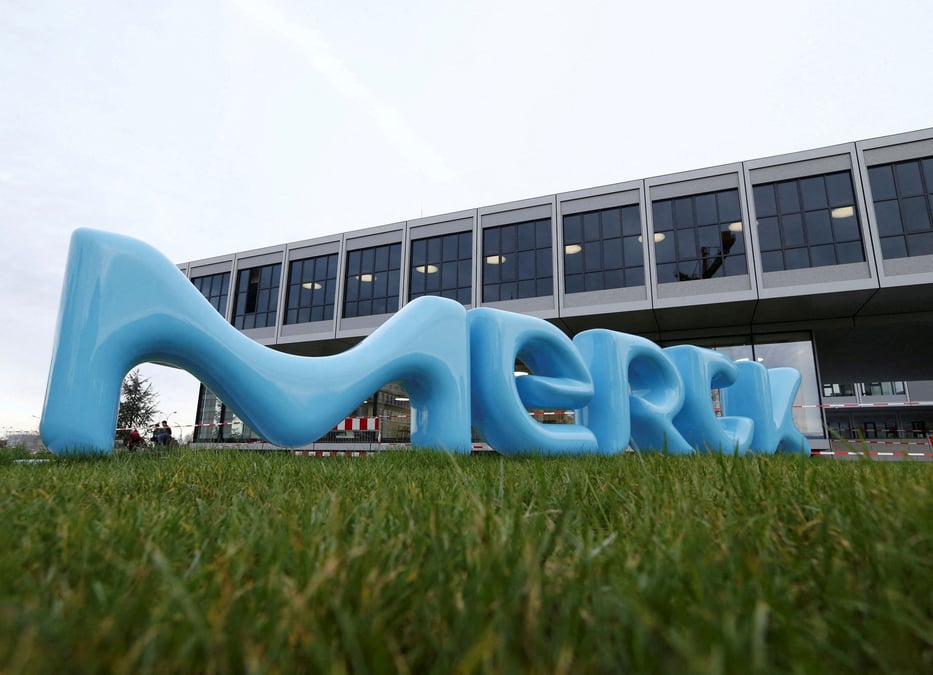 Coronavirus: la france annule sa commande pour le traitement de merck
