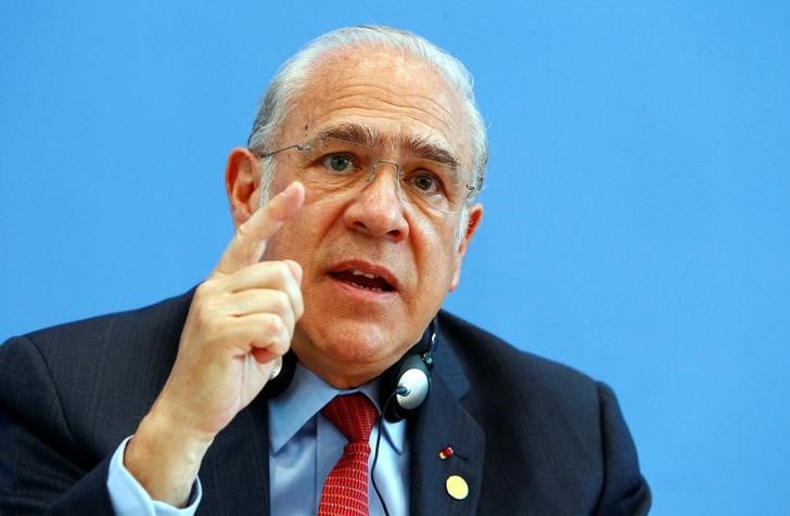 L'ocde deplore une stagnation "sans precedent" des salaires