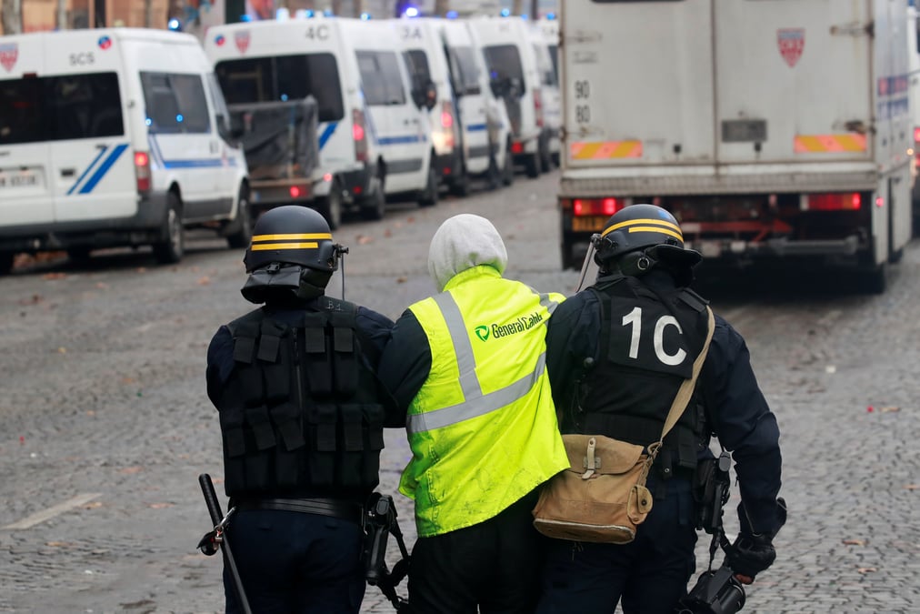 France: la manifestation des "gilets jaunes" sous haute surveillance