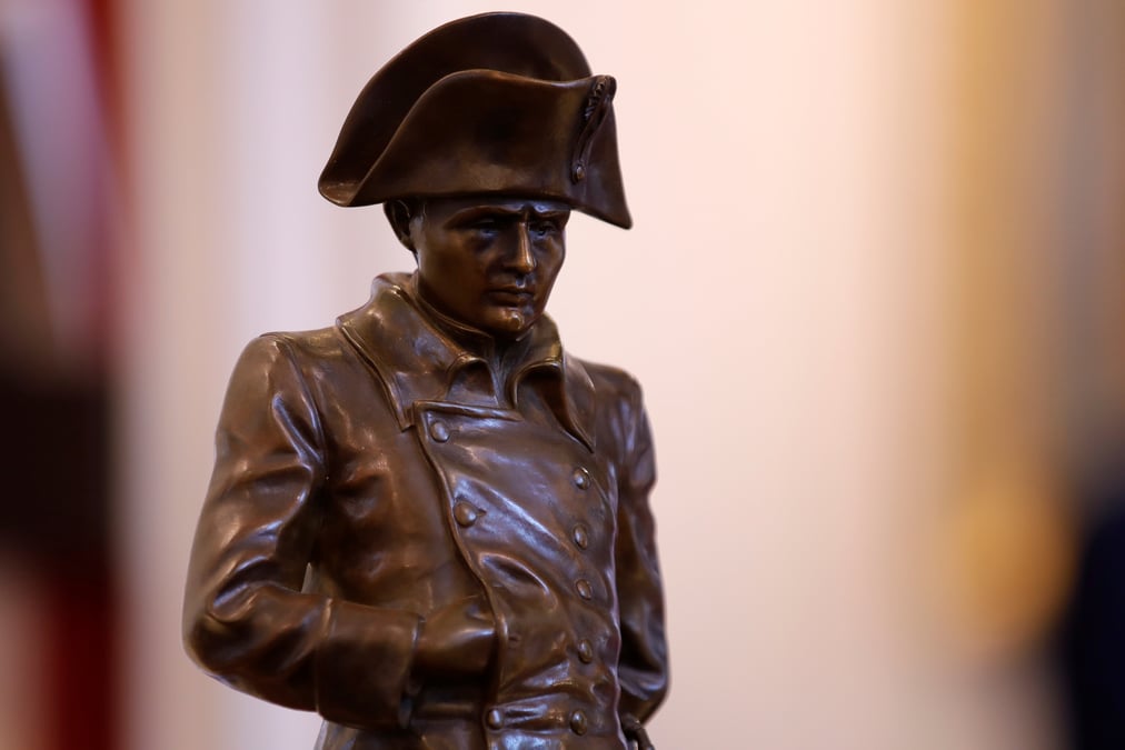 La face sombre de l'heritage de napoleon dans les territoires d'outre-mer