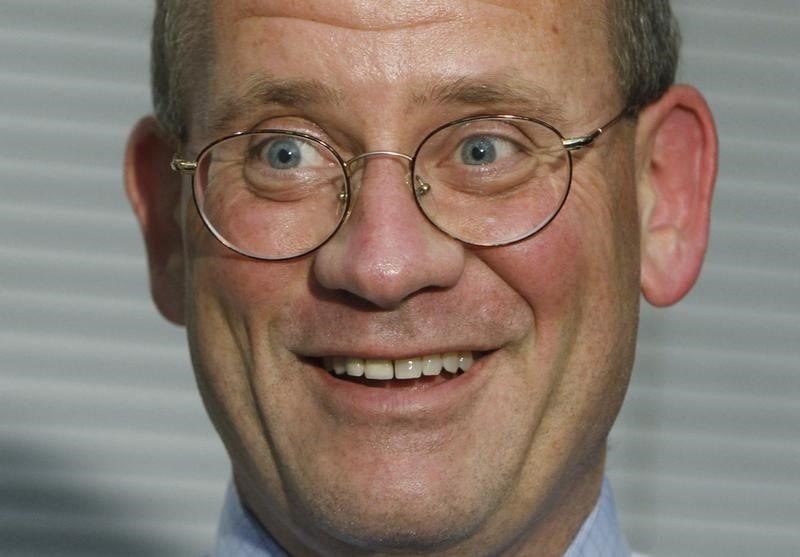 John flannery remplace immelt a la tete de ge, l'action grimpe