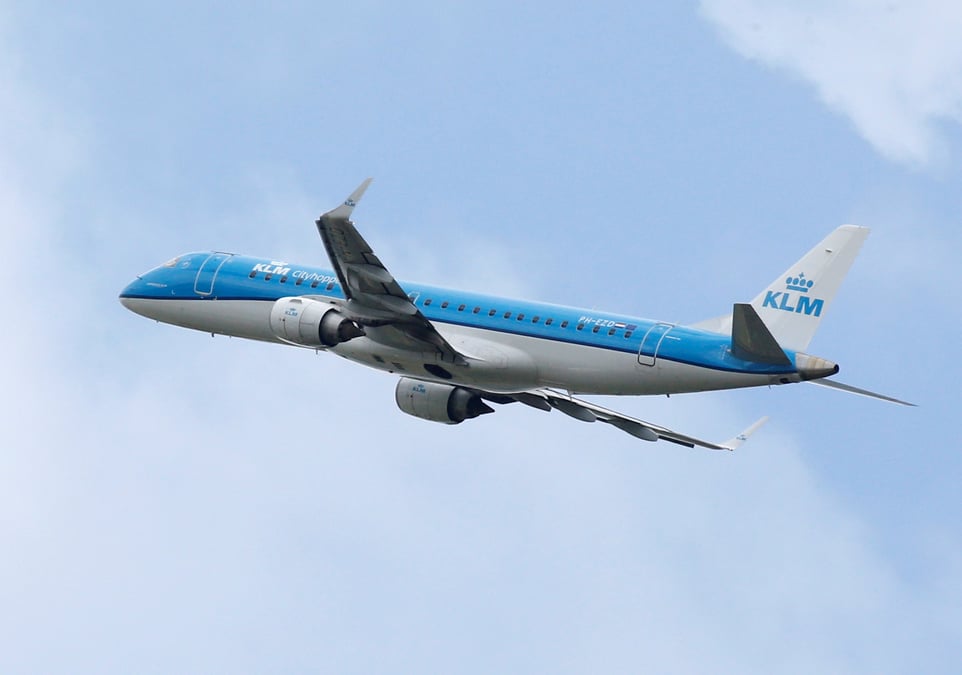 Volte-face des pilotes de klm qui acceptent le gel des salaires