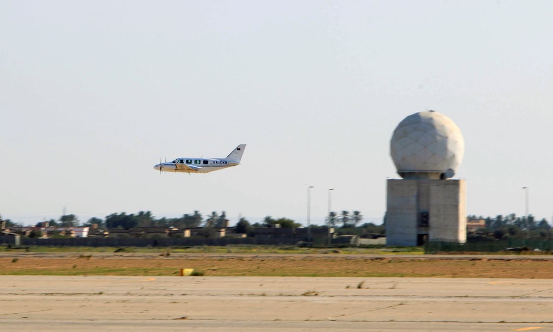 Libye: l'aeroport de tripoli ferme apres des tirs de roquettes