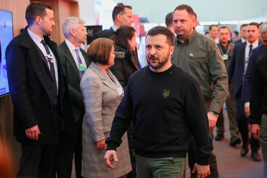 Volodimir zelensky et son chef de cabinet andriy yermak lors du forum economique mondial a davos