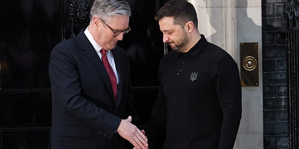 Le Premier ministre britannique, Keir Starmer, accueille Volodymyr Zelensky, samedi 1er mars 2025 à Londres