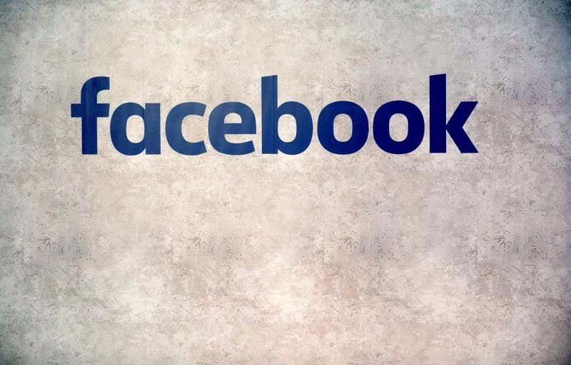 Sur facebook, 470 faux comptes pour "troller" la campagne americaine