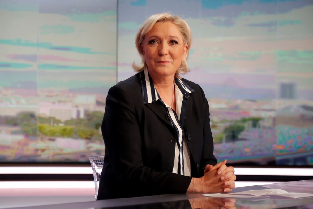 Le pen dissoudrait l'assemblee si elle n'a pas de majorite