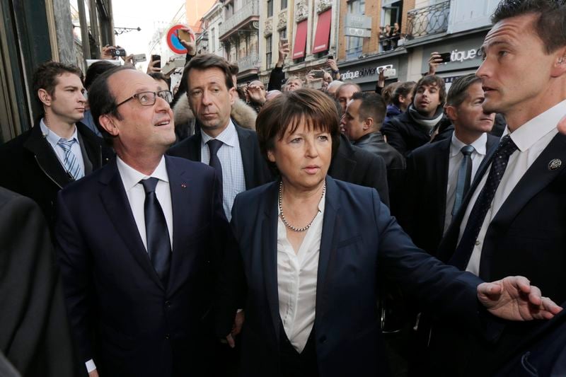 François Hollande hué et sifflé dans la ville de Martine Aubry