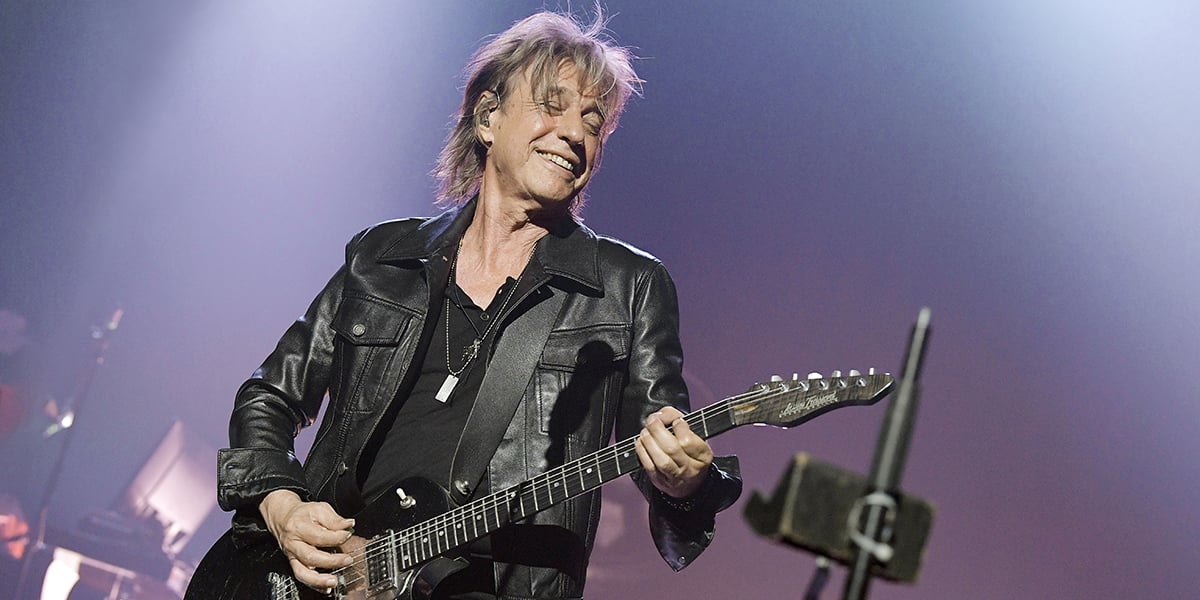 À 69 ans, Jean-Louis Aubert présente son nouvel album « Pafini » cinq ans après « Refuge ».