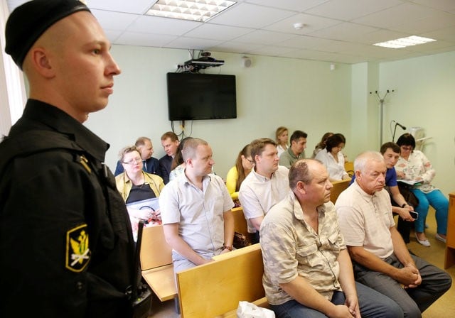 Suspects attend court hearing on accident which resulted in death of total ceo christophe de margerie in moscow