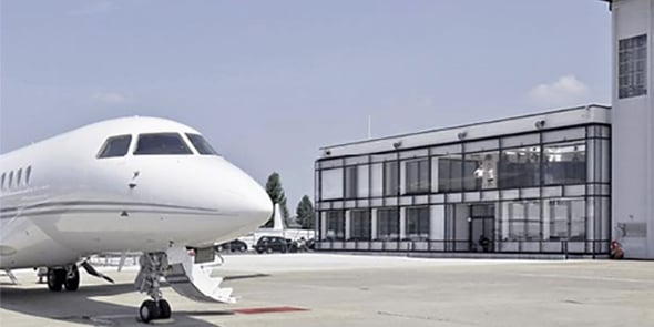 L'aéroport de Béziers, qui accueille moins de 250.000 passagers par an, affiche un déficit de 3,5 millions d'euros (pour 4,3 millions d'euros de subventions publiques).
