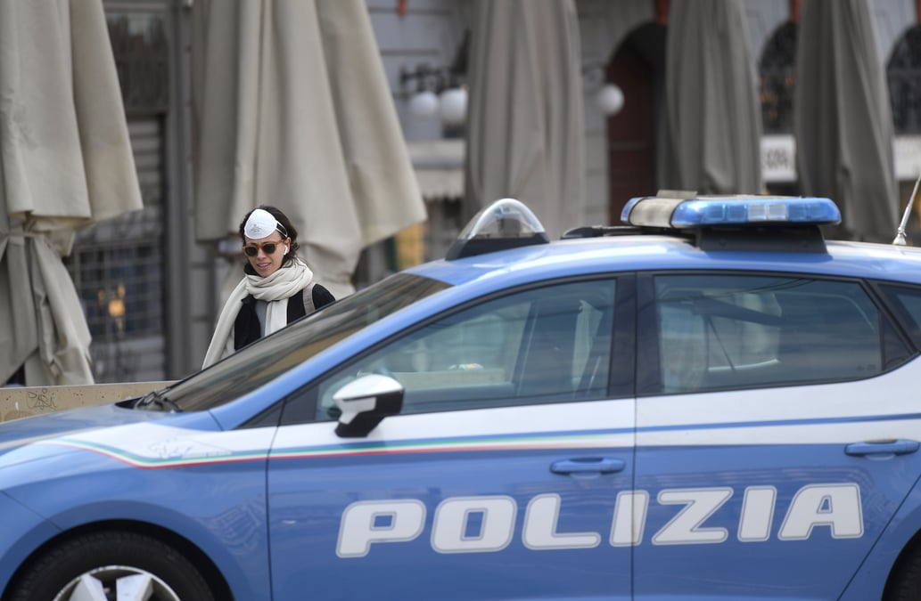 Fureur politique en italie apres qu'un membre de la ligue a tue un immigre