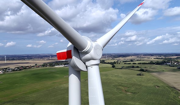 L'Allemand Enercon fabrique et installe des éoliennes pour les principaux développeurs de parcs éoliens en région.